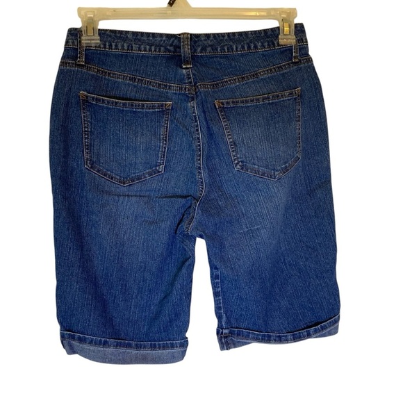 Gloria Vanderbilt Women size 6  Classic Blue Denim Mia Bermuda Shorts slimming - Picture 3 of 6